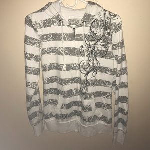 Maurice’s white/grey striped sweatshirt